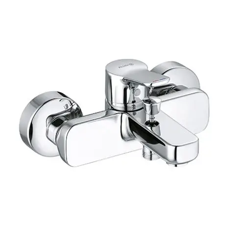 Kludi-Wandarmatur in Chromfinish mit einem einzelnen Hebel zur Temperatur- und Mengeneinstellung. Kompakte Bauweise, geeignet für verschiedene Waschbecken.